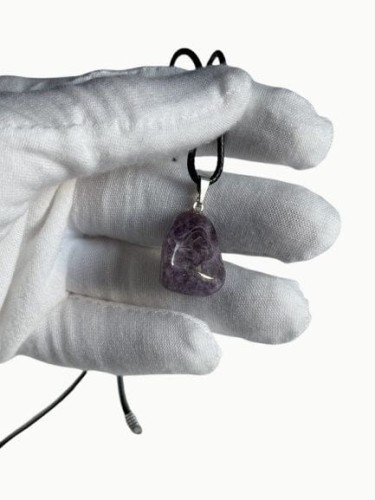 amethyst_1764619494915.jpg